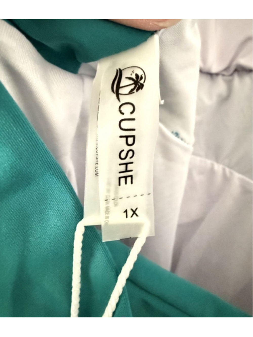 🇺🇸 Cupshe One Piece Swimsuit 1X Teal Halter Plunge Striped Bottom NWT - Picture 8 of 9
